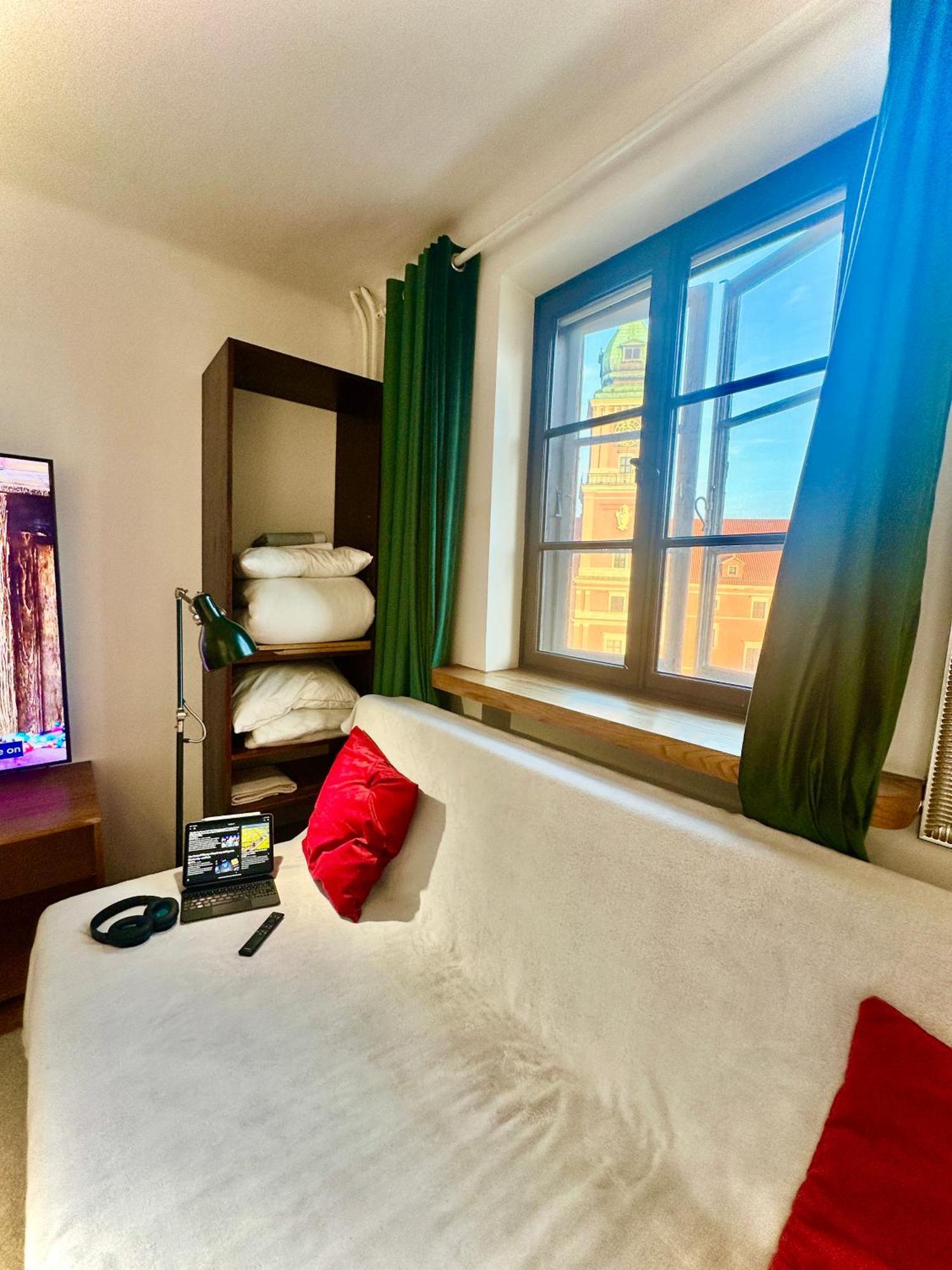 Old Town Best View Wifi 300 Mb/S Huge Screen Netflix Appletv Amazontv ワルシャワ エクステリア 写真