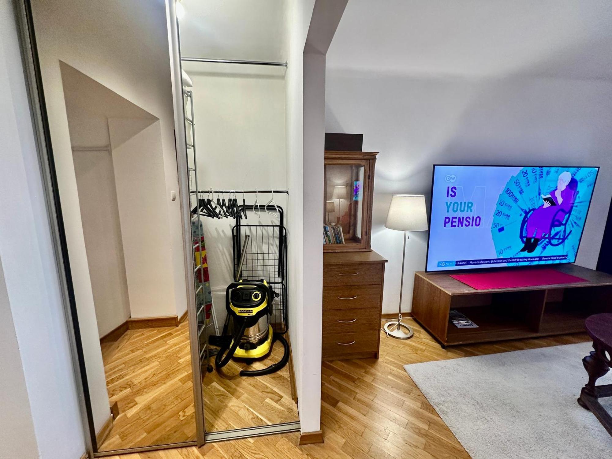 Old Town Best View Wifi 300 Mb/S Huge Screen Netflix Appletv Amazontv ワルシャワ エクステリア 写真