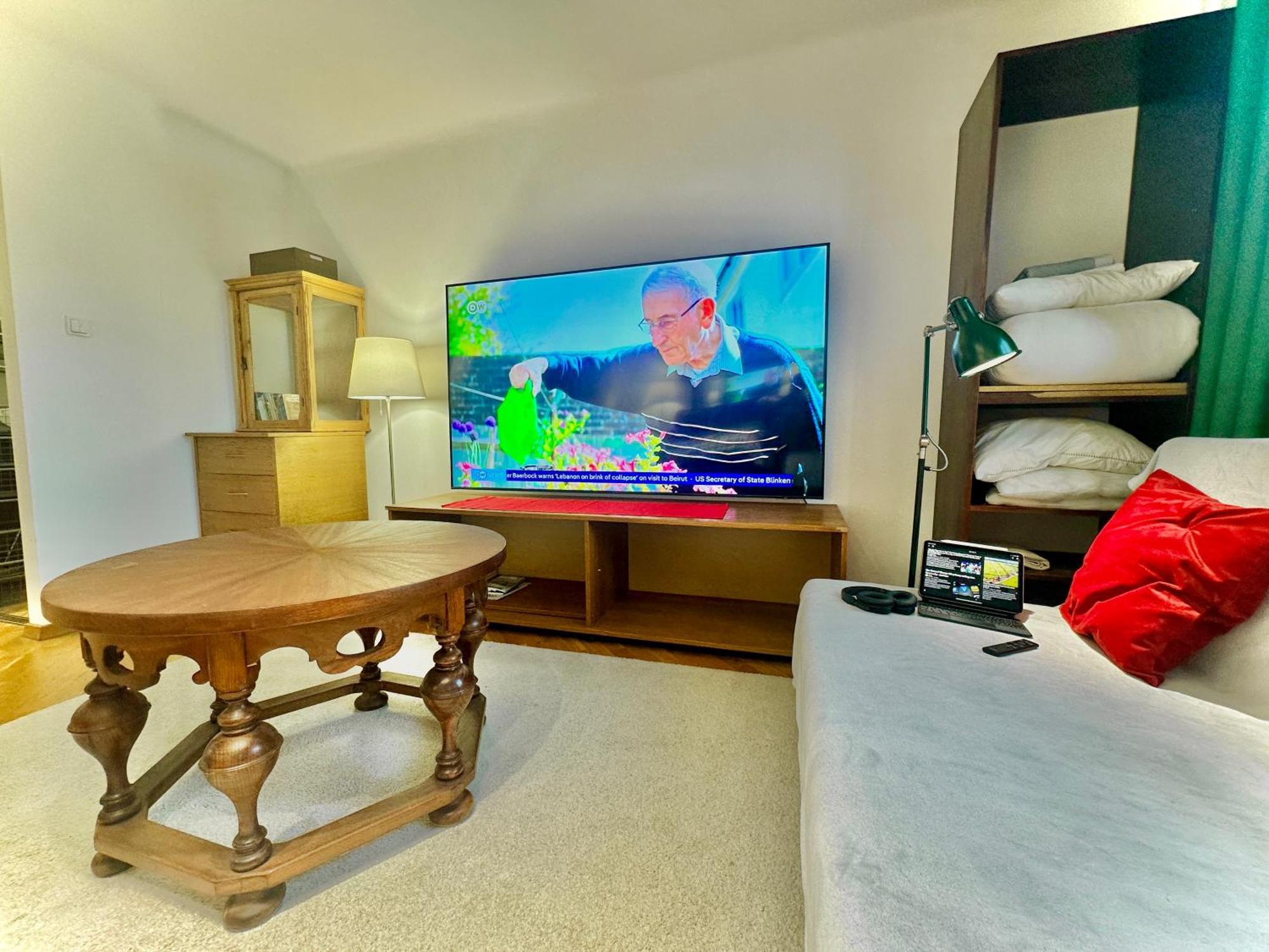 Old Town Best View Wifi 300 Mb/S Huge Screen Netflix Appletv Amazontv ワルシャワ エクステリア 写真